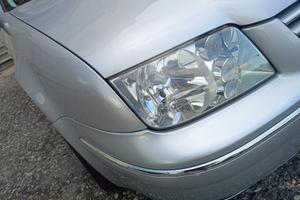VOLKSWAGEN BORA 1.6 benzina Highline 2001