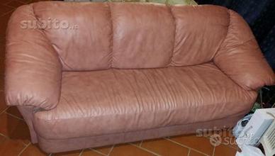 Divano tre posti in pelle rosa