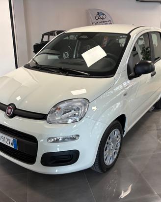 Fiat Panda "La Pandina" 1.0 Hybrid - KMO