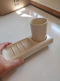 Porta sapone e porta spazzolini