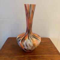 Vaso in vetro opalino  anni '60