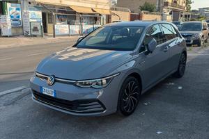 Volkswagen Golf VIII 2020 2.0 tdi Style 115cv dsg