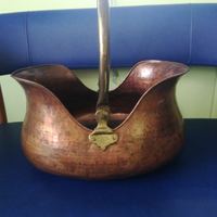 Porta legna o portariviste in rame e ottone