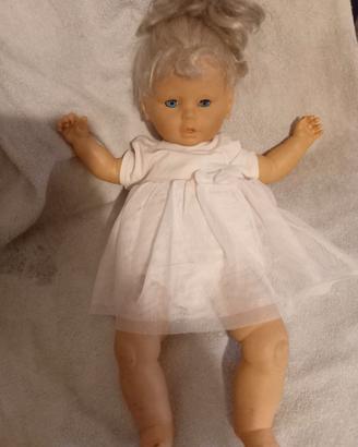 bambola vintage realistica