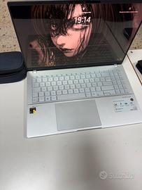 Asus Vivobook S15 • 15.6” • 3K