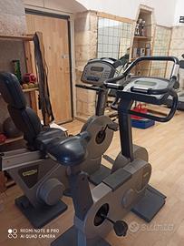 RECLINE  ORIZZONTALE  TECKNOGYM