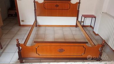 sponde in legno e testata letto matrimoniale 