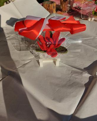 Centrotavola/decorazione rosa all'uncinetto