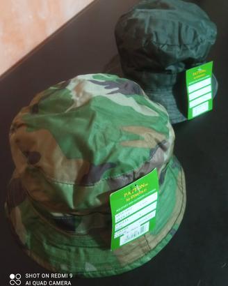 Cappello Verde o Mimetico o con visiera pile