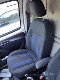 Sedile anteriore dx FIAT FIORINO del 2011