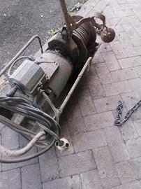 Montecarichi trifase. 