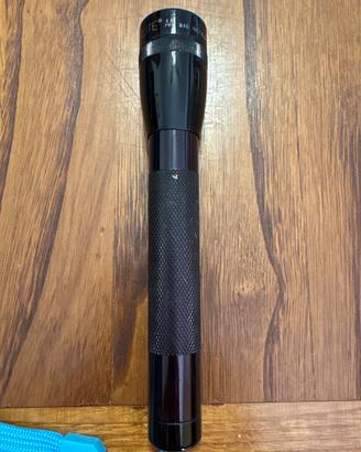Torcia Mini Mag lite Aa
