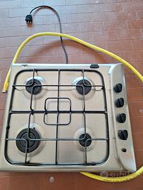 Piano cottura 4 fuochi gas, Indesit pim 640 as