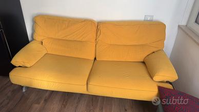 DIVANO giallo da salotto