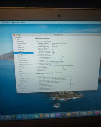 MacBook Air 13" 2012 4gb RAM SSD 256 Gb.