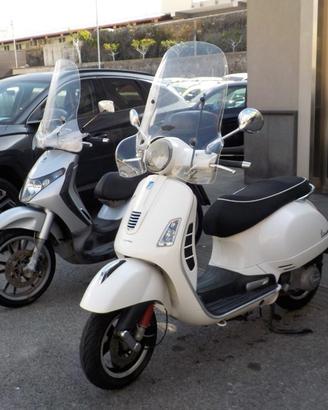 VESPA GTS 300 Super Anno
