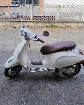 Vespa primavera 50cc 