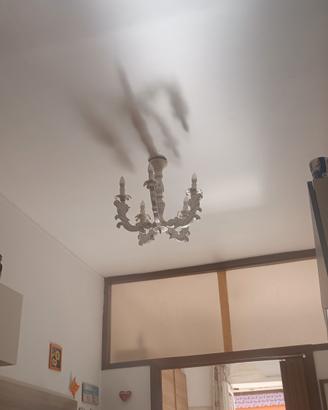 lampadario in legno stile shabby
