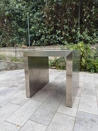 ✨ Tavolino monolitico in acciaio inox minimal