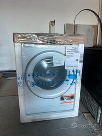 Lavatrice Whirlpool ancora imballata