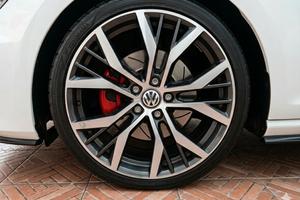 cerchi originali 19" vw+gomme 90%