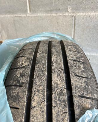4 Pneumatici Falken 195/55 R16