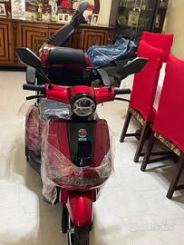 Motorino per anziani