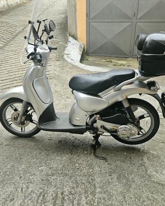 Aprilia scarabeo 100 4t