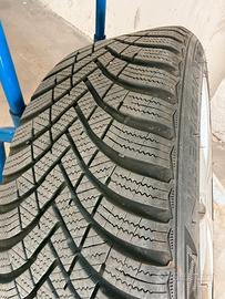 Cerchi e gomme Mercedes classe B 205/50/17