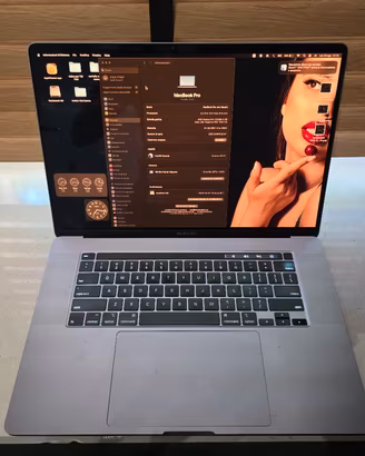MACBOOK PRO 16 i98core 64GB ram 1TB BATTERIA NUOVA