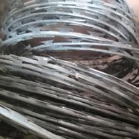 Filo spinato tipo NATO