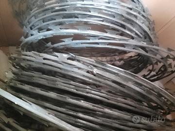 Filo spinato tipo NATO