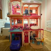 Casa dei sogni di Barbie vs estesa