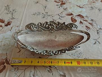 Vaschetta centrotavola vintage argentata decorata
