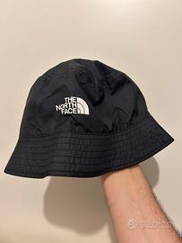 Cappello TG L the north face originale mai usato