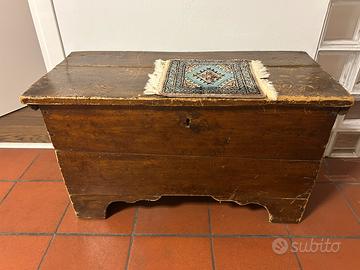 Antica Cassapanca Rustica in Legno
