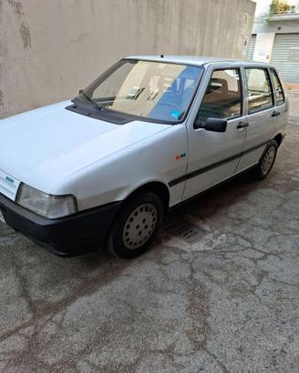 Autovettura Fiat Uno Fire 1000
