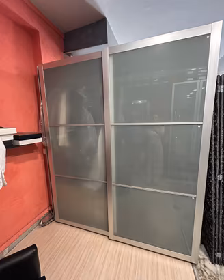 Armadio due ante scorrevoli Ikea