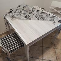 Tavolo 90x90 allungabile+sedie