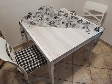Tavolo 90x90 allungabile+sedie