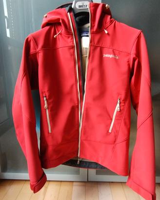 Giacche sportive e pantalone salopette softshell 