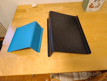 Ikea Supporto Laptop nero e Tablet blu