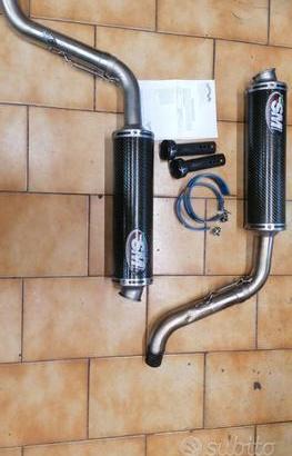 SCARICHI ALTI IN CARBONIO MONSTER