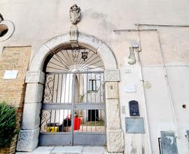 Quadrilocale uso investimento in zona centrale