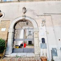 Quadrilocale uso investimento in zona centrale