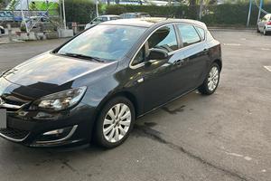Opel Astra J