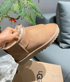 UGG Classico Ultra Mini  castagna EU 37