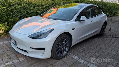 Tesla model 3 rwd standard range