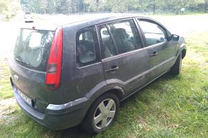 Ford Fusion 1600 benzina 