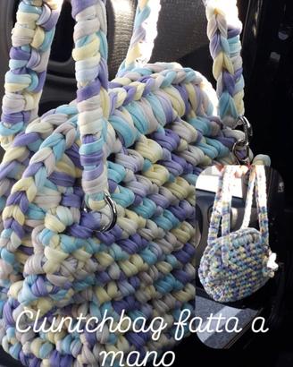 Cluntchbag fatta a mano in fettuccia